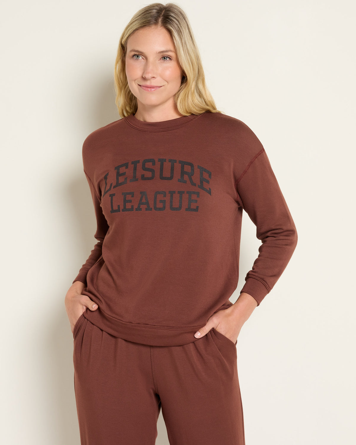 Walnut $|& Interval Iris Graphic Sweatshirt - SOF Front