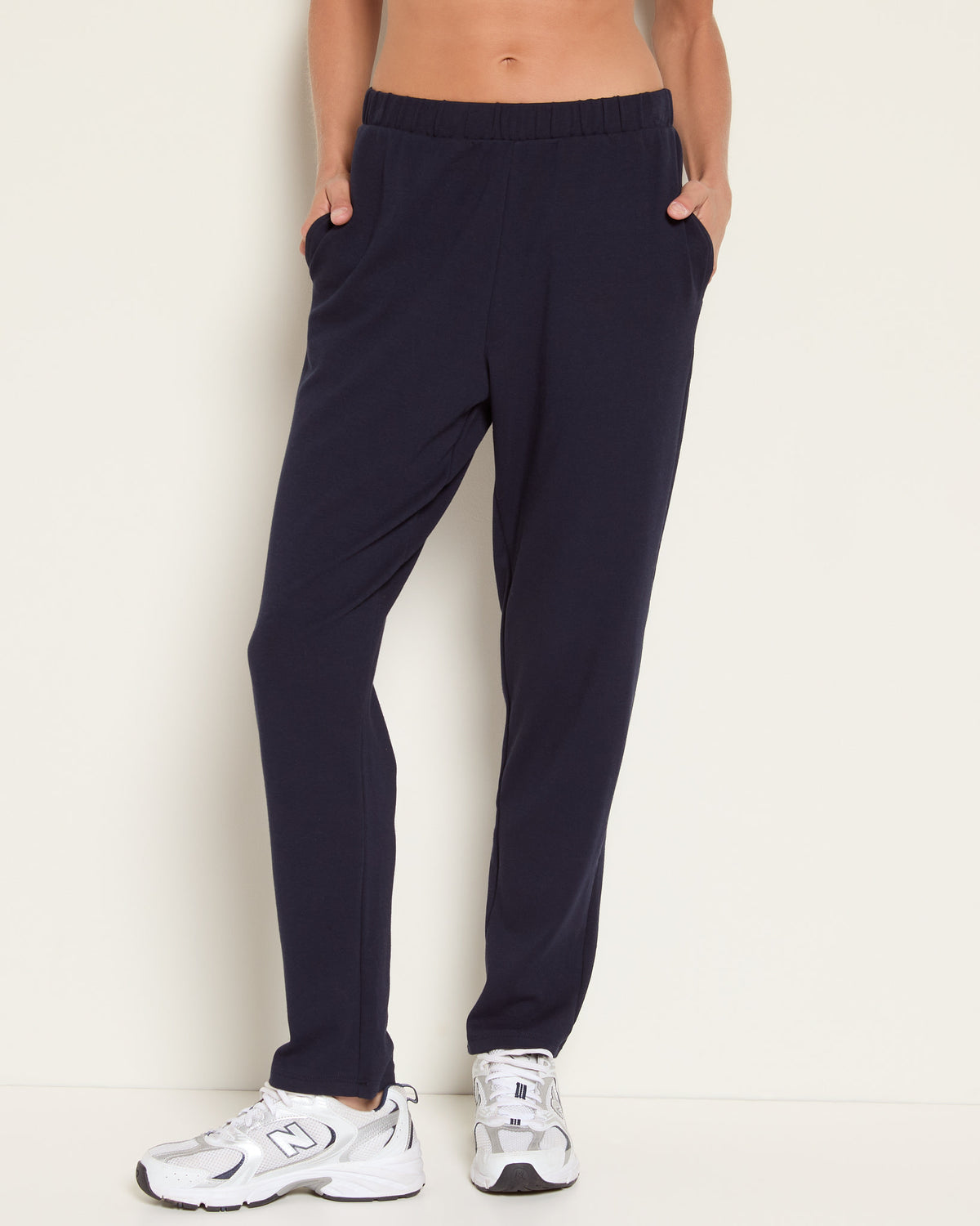 Navy $|& Interval Interlock Incline Jogger - SOF Front