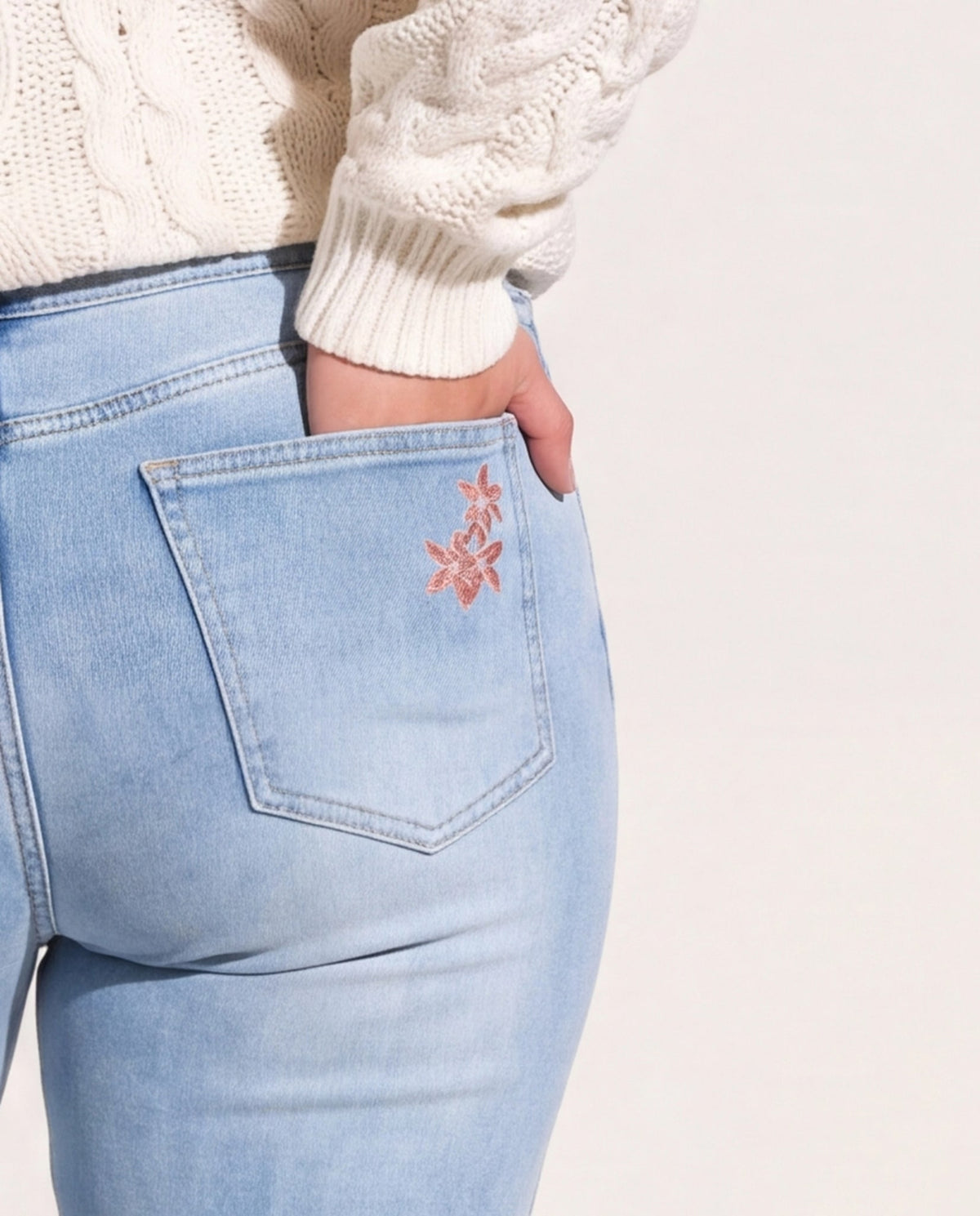 Lakeside $|& SEAS Stacy Patch Pocket Detail Jean - SOF Full Front