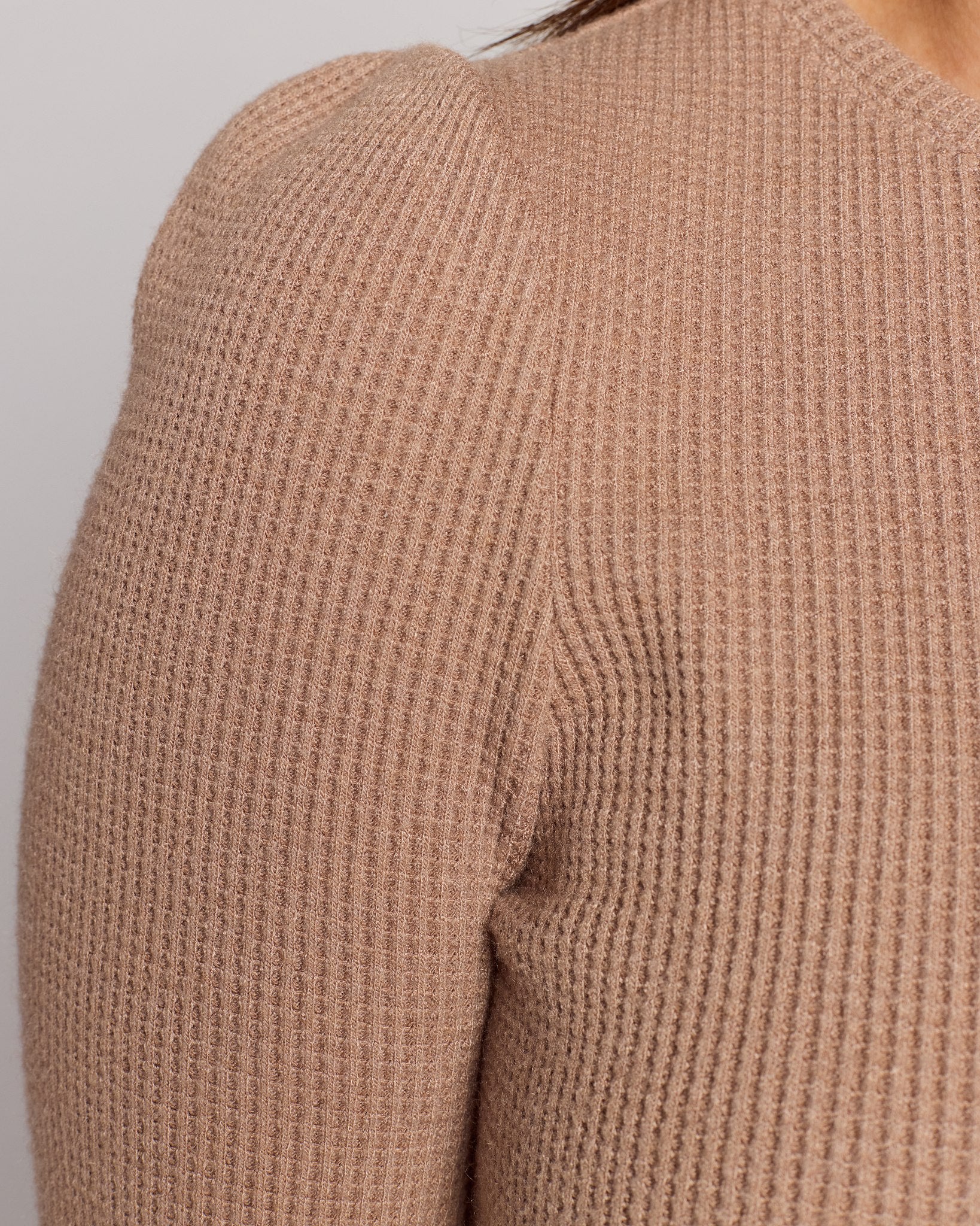 Washed Fawn $|& Herizon Saturday Shirred Sleeve Thermal Top - SOF Full Front