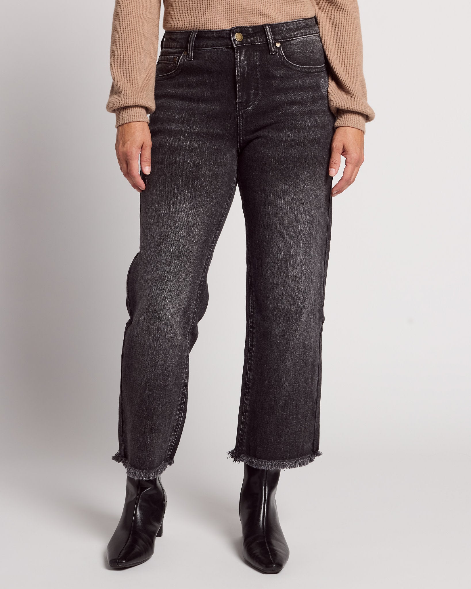 Dark Shore $|& Herizon Roam Distressed Cropped Wide Leg Jean - SOF Front