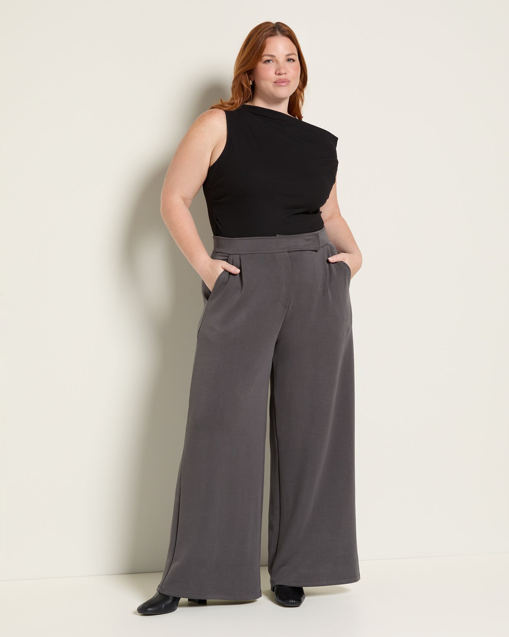 Cinder $|& SEAS Jenni Pleat Front Trouser - UGC On Fig