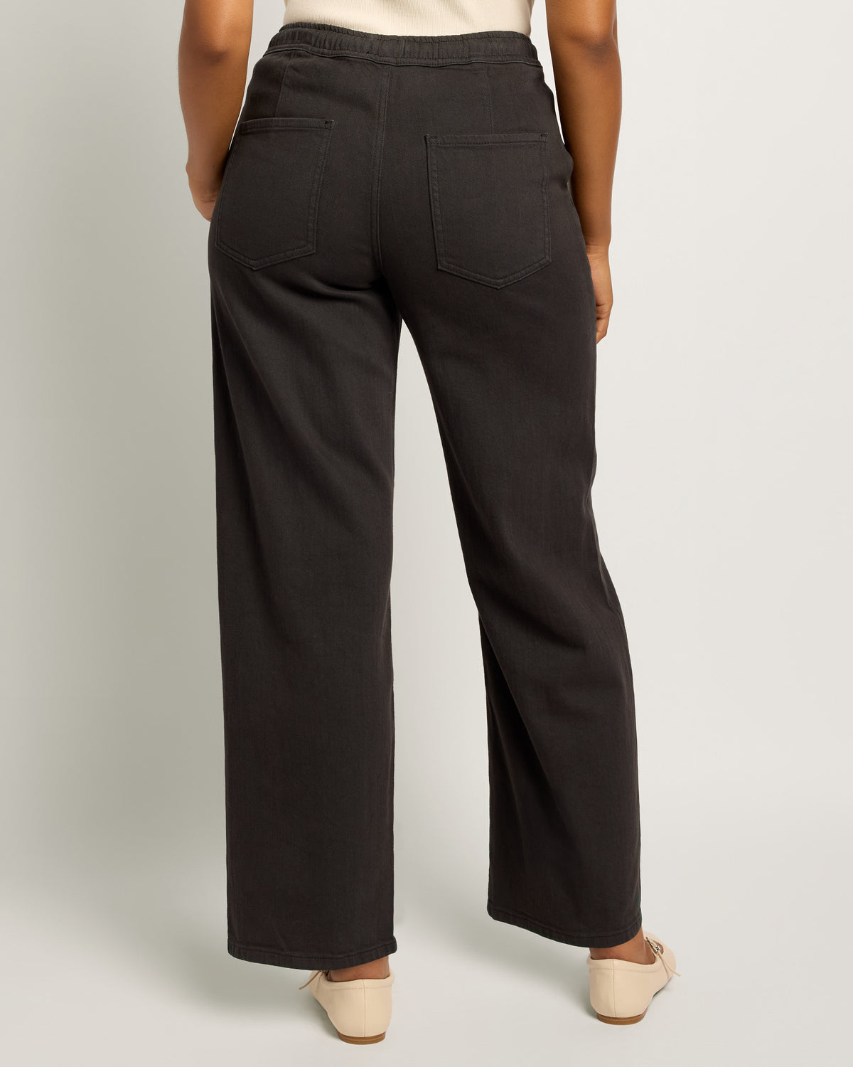 Graphite $|& SEAS Ellie Drawstring Straight Leg Pant - SOF Back