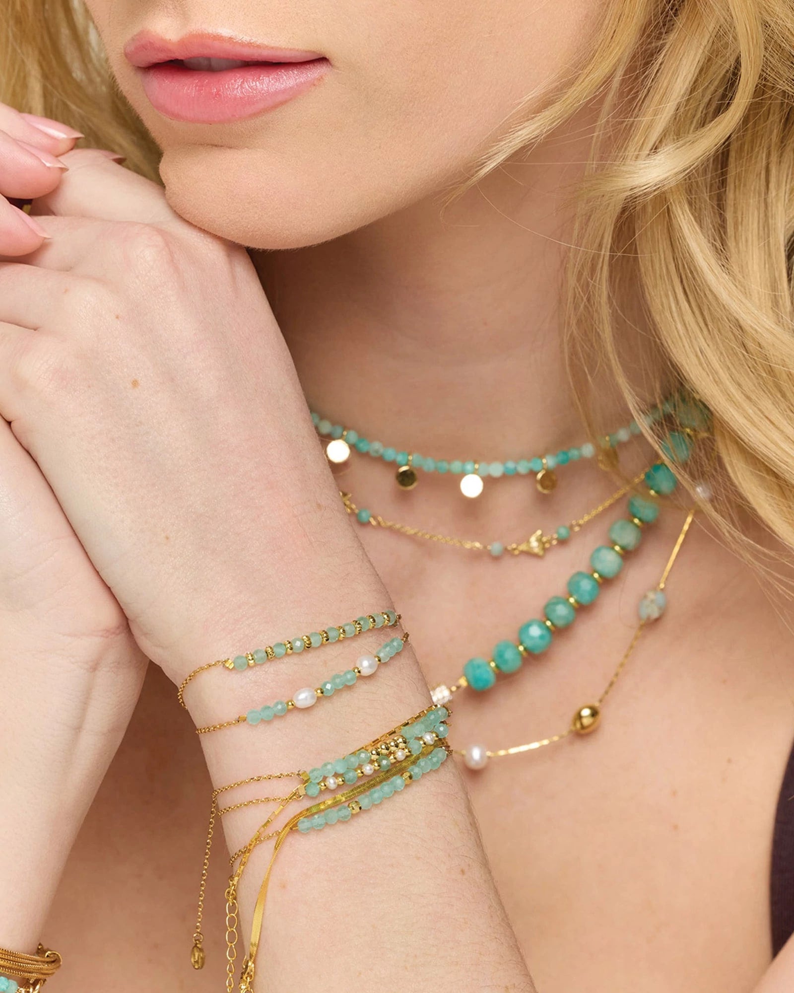 Gold $|& La Meno Ocean Gold Bracelet Set - VOF Detail