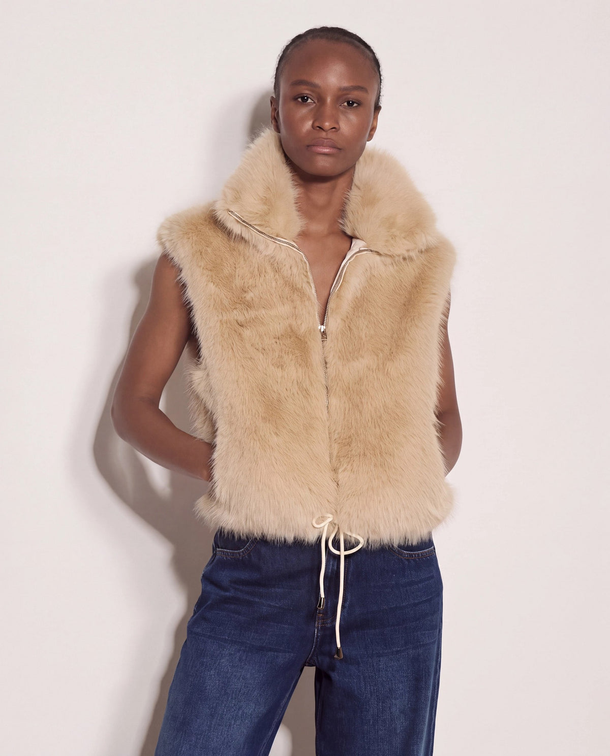 Stone $|& Apricot Faux Fur Vest - VOF Detail