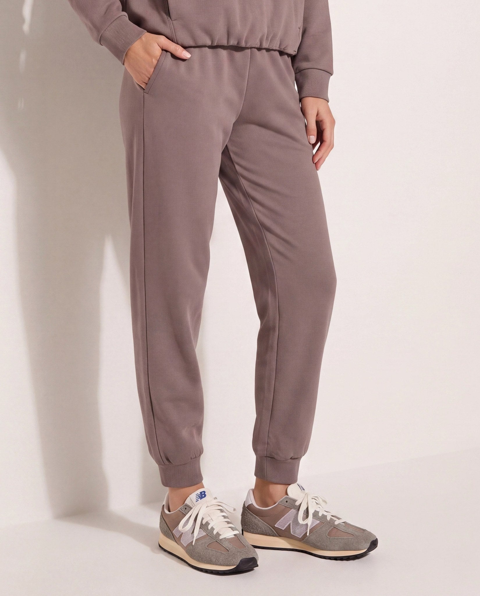 Ashwood $|& Interval Double Knit Jetset Jogger - SOF Front