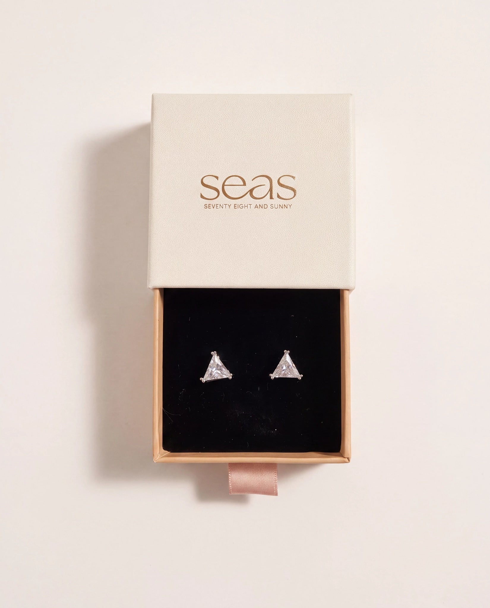 Platinum $|& SEAS Triangle Stud Earrings - UGC On Fig