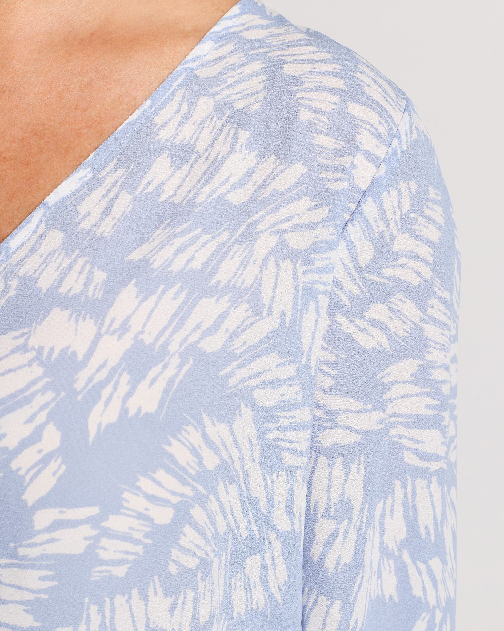 Light Blue/White $|& Beacon & Haven Printed Woven 3/4 Sleeve Surplice Blouse - SOF Full Front