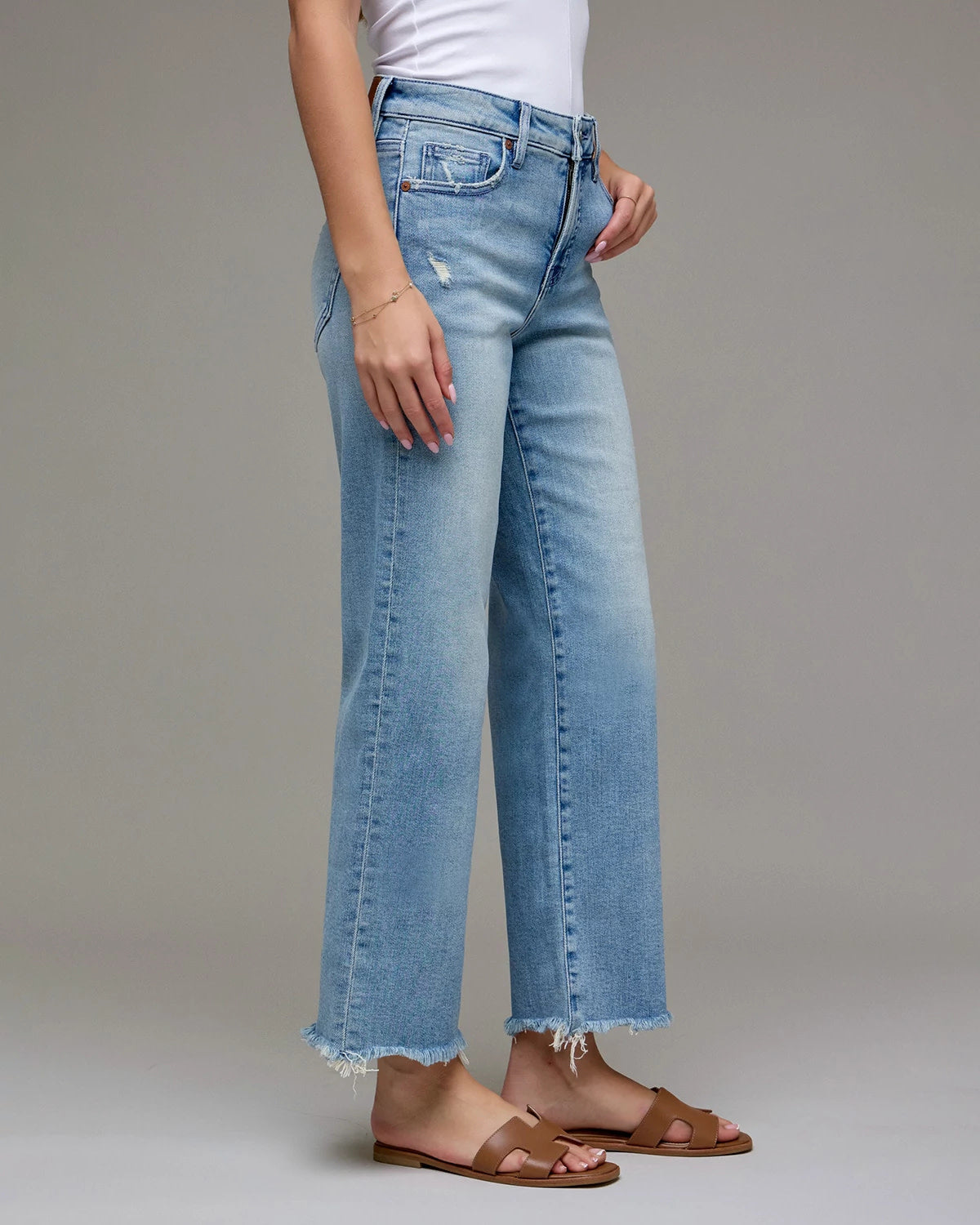 Medium Light $|& Hidden Mid Rise Cropped Classic Straight - Hanger Front