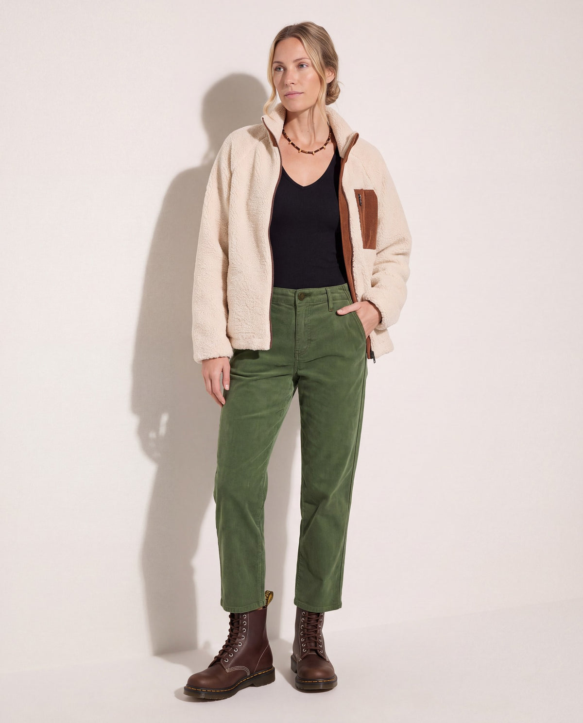 Fern $|& Herizon Elle Piped Mid Rise Ankle Pant - UGC On Fig