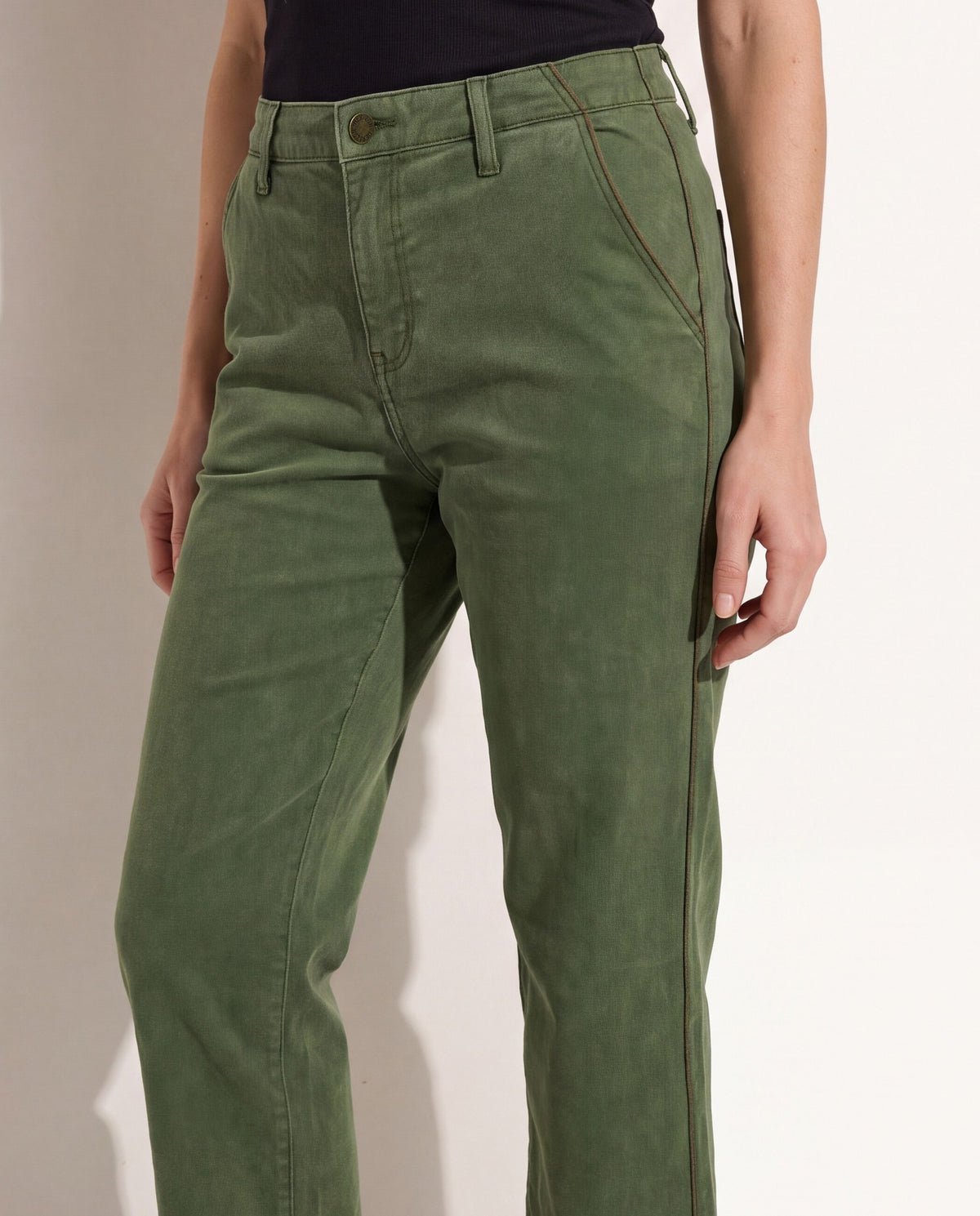Fern $|& Herizon Elle Piped Mid Rise Ankle Pant - SOF Full Front