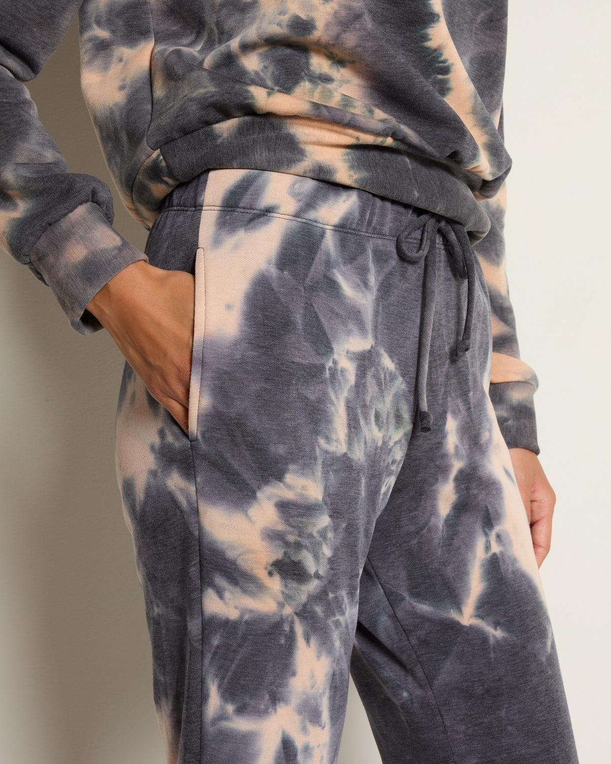 Black/Peach $|& SEAS Lara Drawstring Pant - SOF Full Front