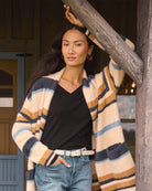 Black $|& SEAS Ray V-Neck Long Sleeve Top - SOF Side