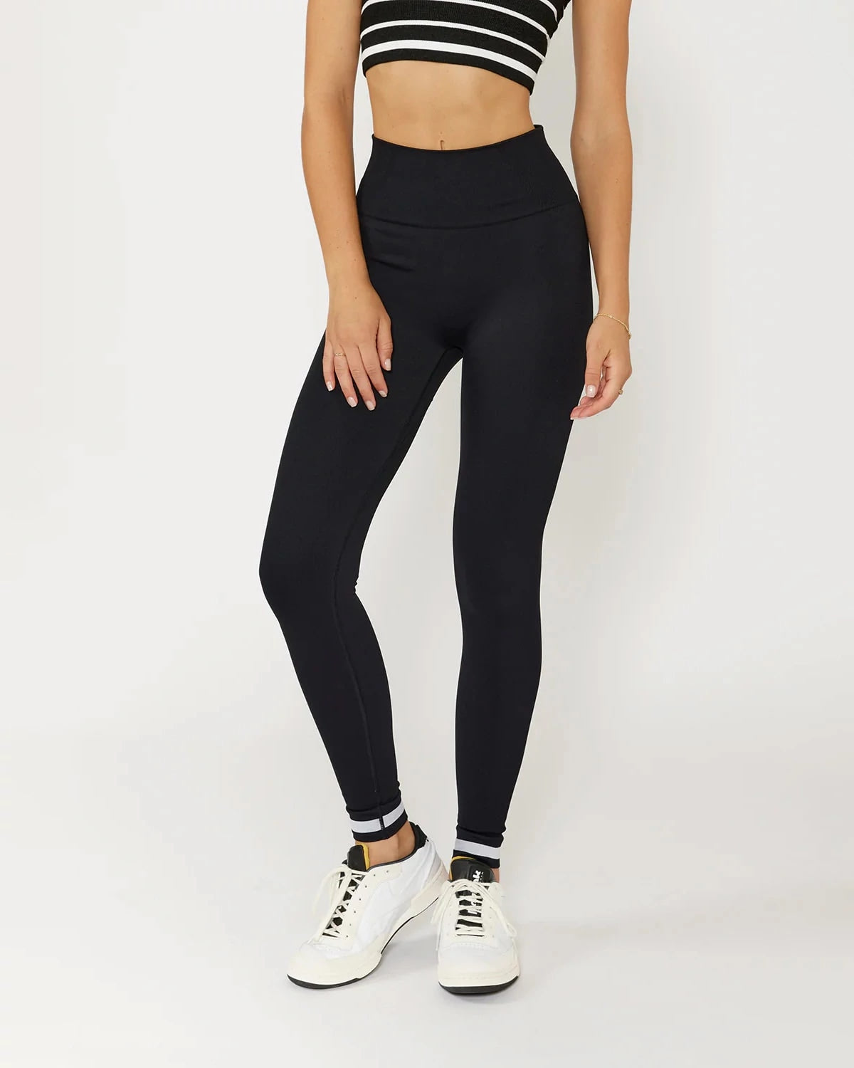 Black Stripes $|& Cream Yoga Elly Seamless Legging - VOF Detail