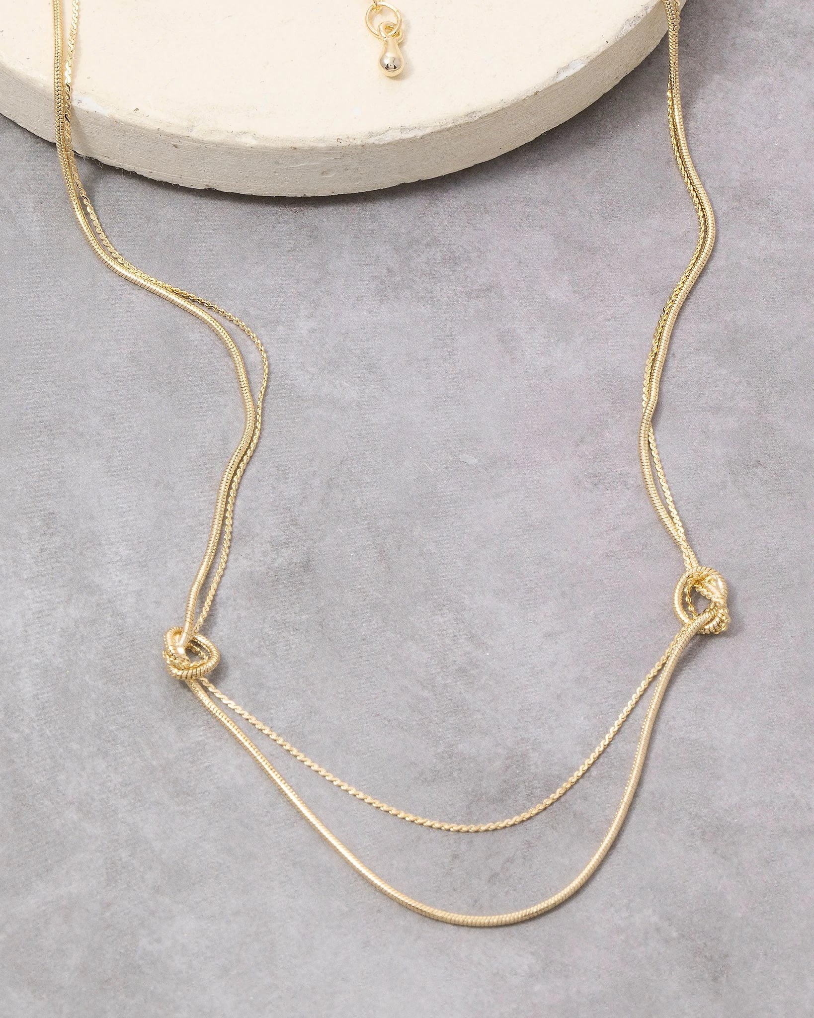 Gold $|& Fame Accessories Double Strand Knotted Ring Station Layer Necklace - VOF Detail