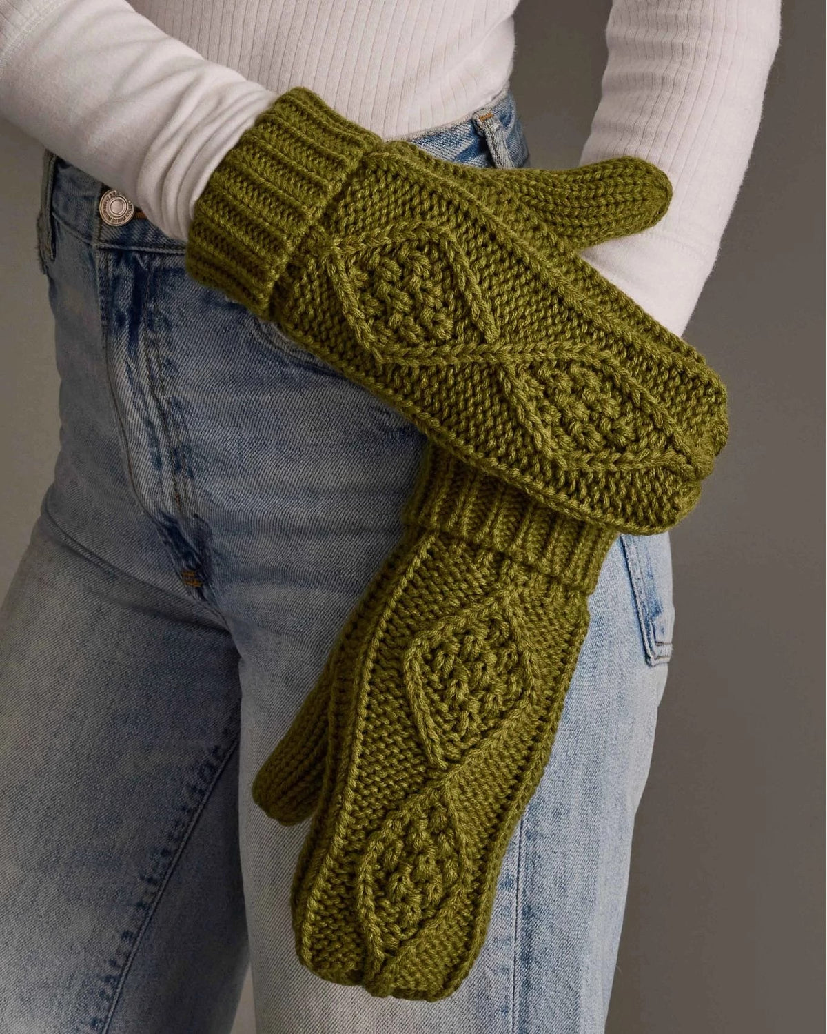 Matcha $|& Panache Apparel Olive Cable Pom Mittens - VOF Detail