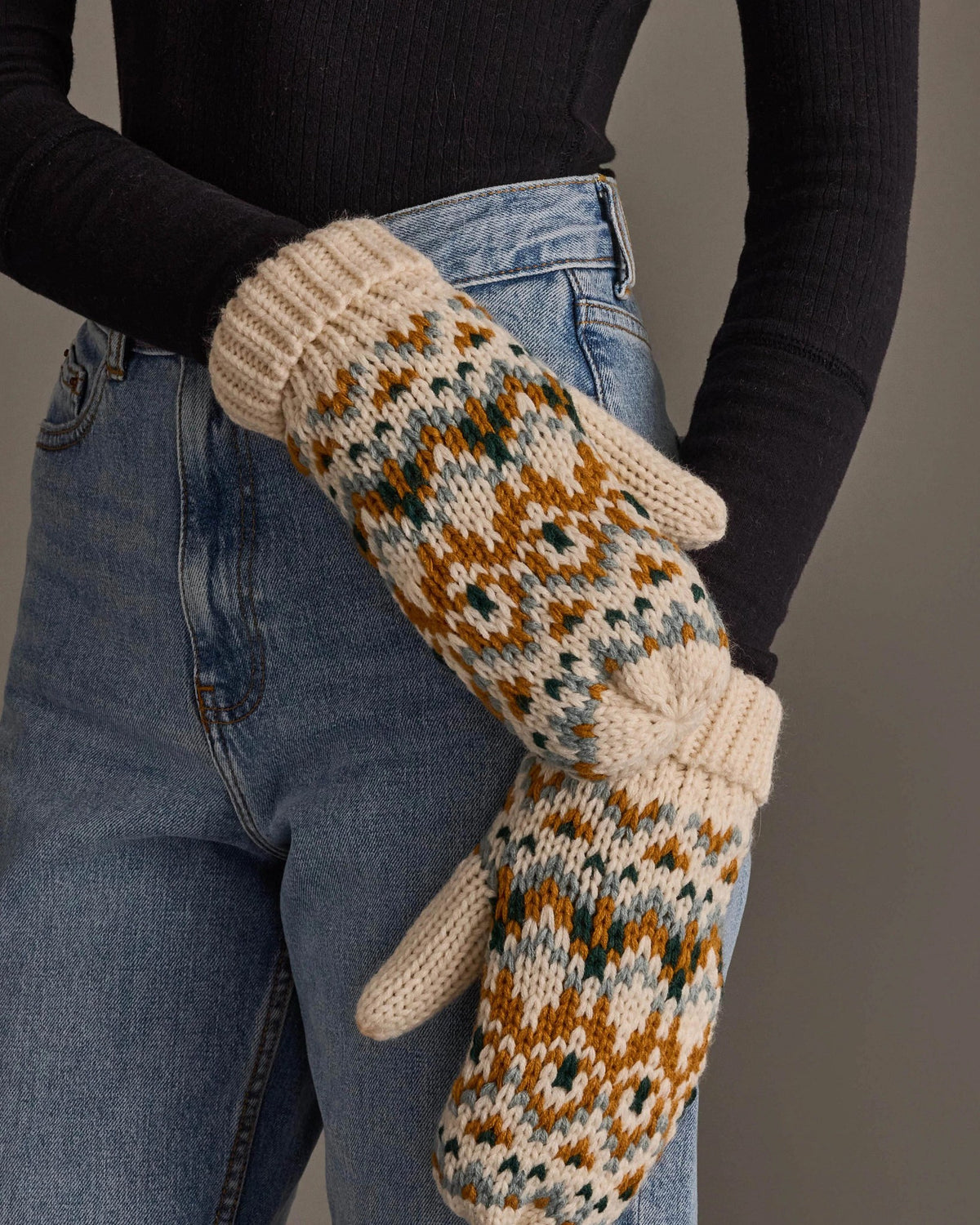 Ivory Multi $|& Panache Apparel FairIsle Mittens - VOF Detail