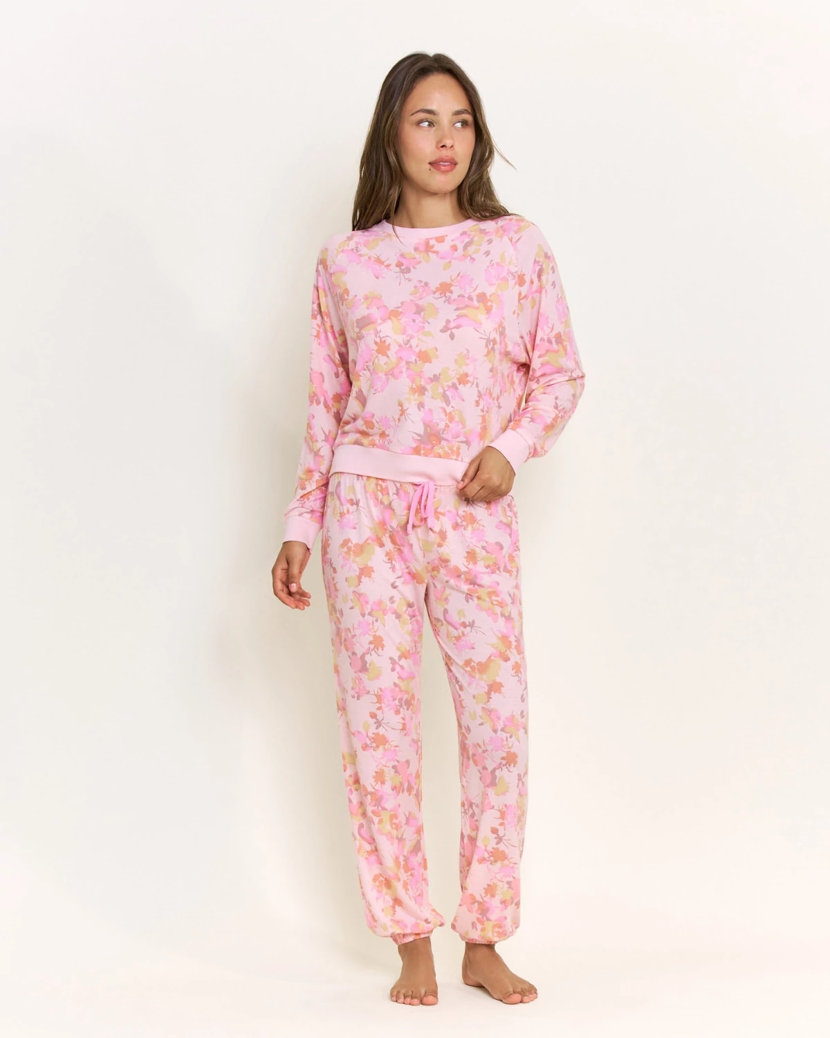 Rose Quartz Floral $|& Honeydew Star Seeker Printed Long Set - VOF Detail