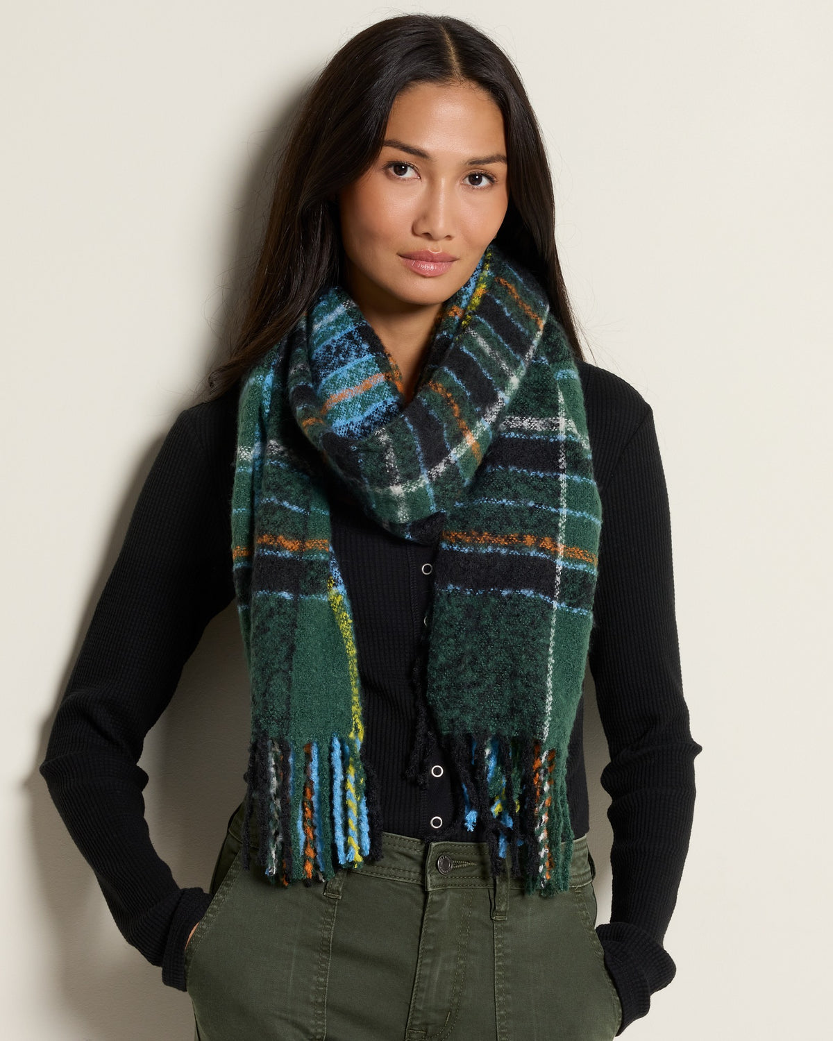 Trekking Green $|& Echo Hiking Plaid Boucle Scarf - SOF Front