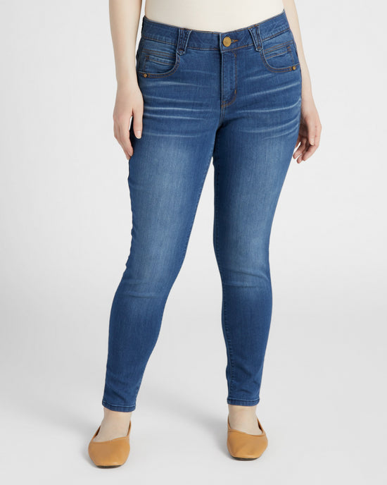 Plus Size Absolution Booty Lift Jegging