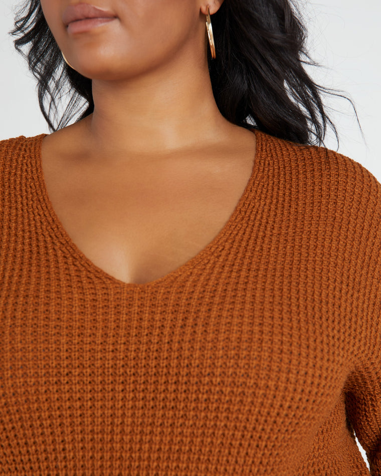 Dark Copper $|& DEX Textured Stitch Bevelled Hem sweater - SOF Detail