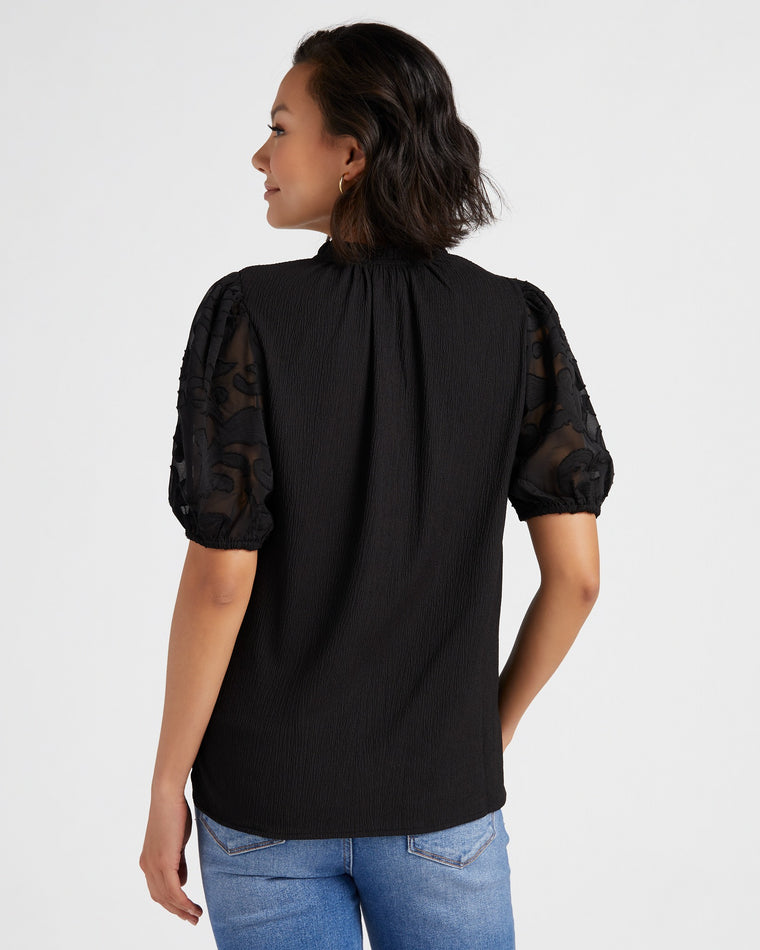 Rich Black $|& Vince Camuto Short Puff Sleeve V-Neck Floral Woven Top - SOF Back
