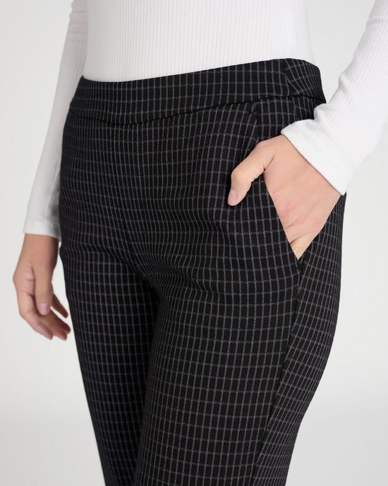 Black White Grid Plaid $|& Liverpool Kayla Pull On Trouser - SOF Detail