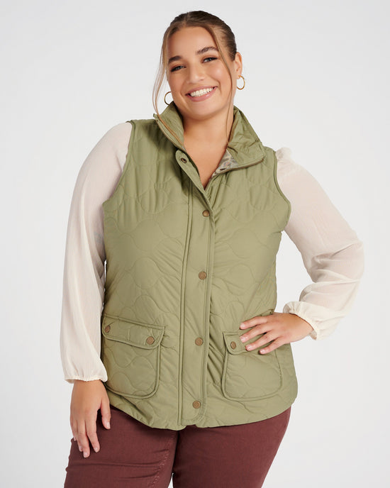 Rosemary $|& Bagatelle Quilted Vest with Pockets - SOF Front