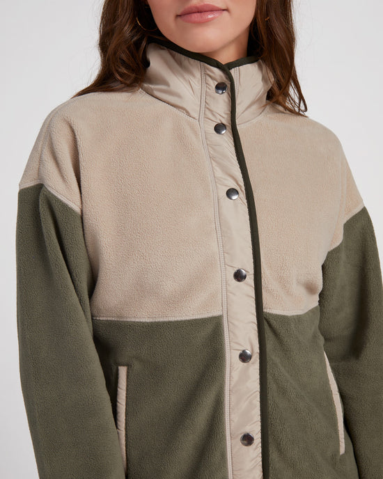 Olive $|& Herizon Campfire Cozy Fleece Jacket - SOF Detail