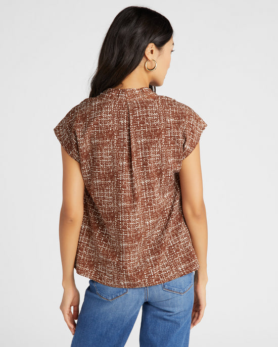 Brown $|& Lush Short Cap Sleeve Printed V-Neck Woven Top - SOF Back
