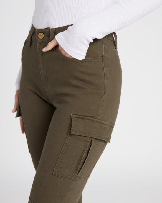 Olive $|& Ceros Jeans Mid Rise Cargo Skinny - SOF Detail