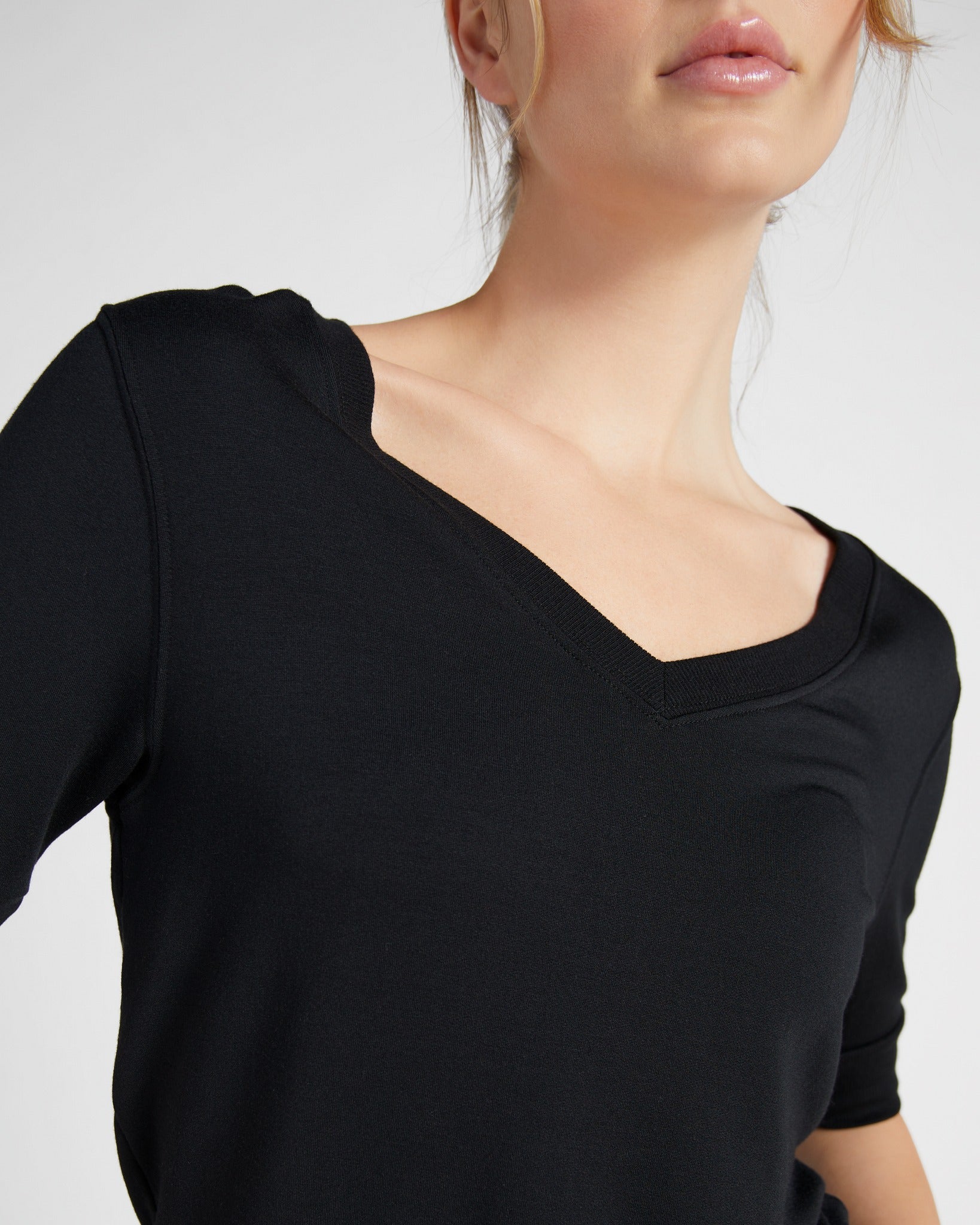Black $|& Interval Flex Fleece Short Sleeve Top - SOF Detail